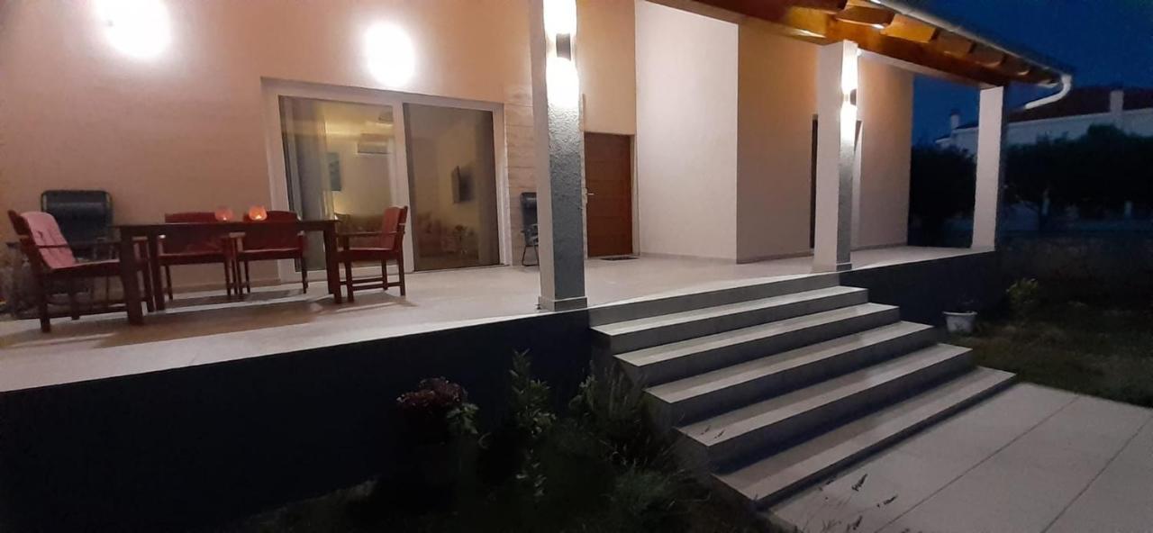 Cvita & Gabi - Kuca Za Odmor Privlaka  Buitenkant foto
